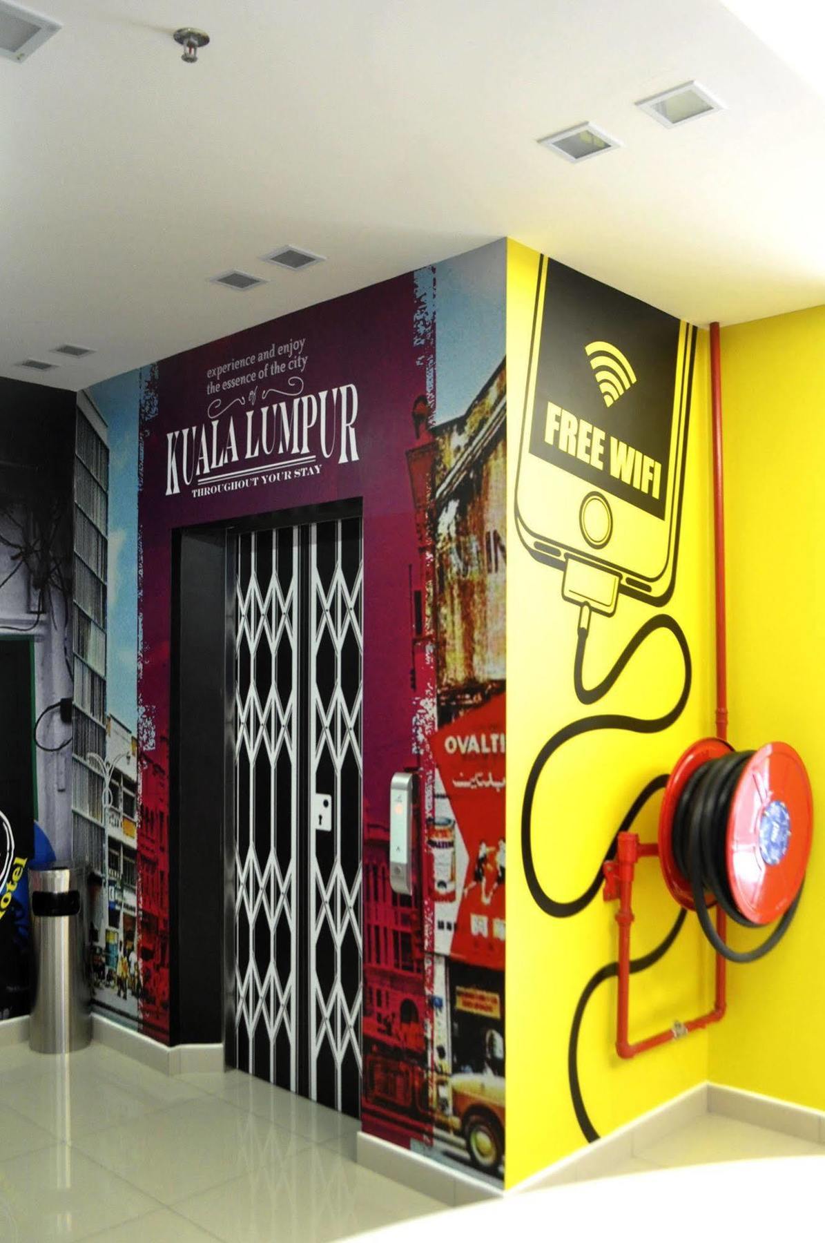Yy48 Hotel 2 Mins Walk From Masjid Jamek Lrt Station Kuala Lumpur Esterno foto
